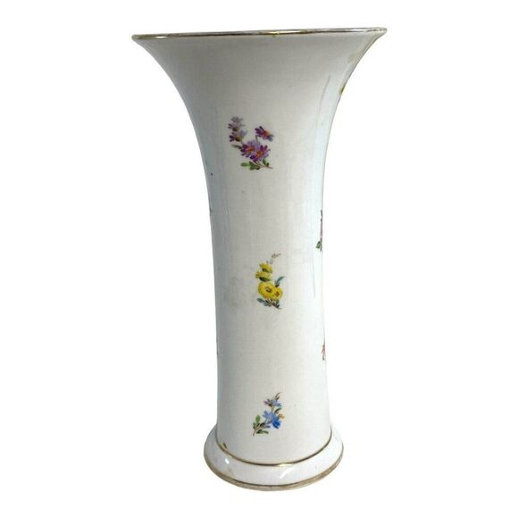 Antique Meissen Vase Strewn Flower Floral Gold Trim Trumpet Vase 9.25” READ - Picture 2 of 10